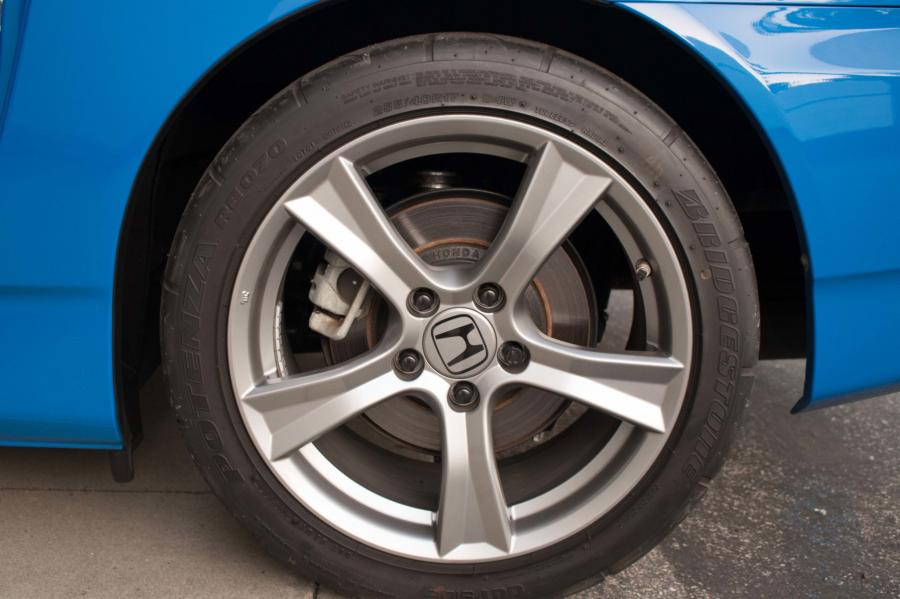 Колеса Honda S2000 CR (AP2) 2008 года  (фото 72 из 180)